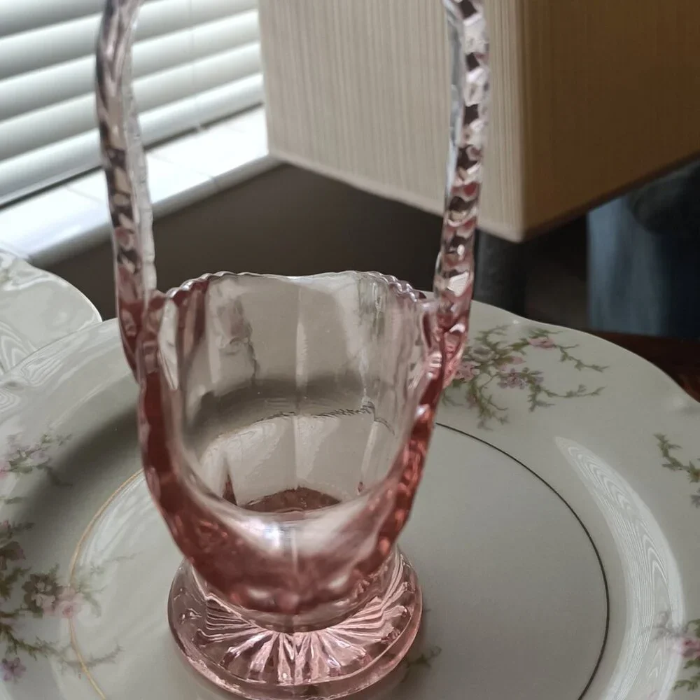 Vintage Westmoreland pink depression glass basket with ruffled edge 7